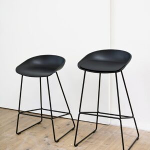 Hay-ASS krukken zwart modern ontwerp