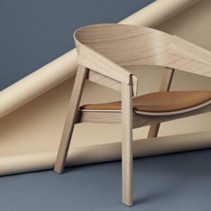 Muuto-Cover Longe Chaise en bois coussin tissu