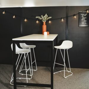 Robberechts-Connex U witte hoge bureautafel met zwarte poten