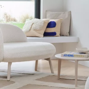 Mobitec – Thalia assise d’accueil au style contemporain